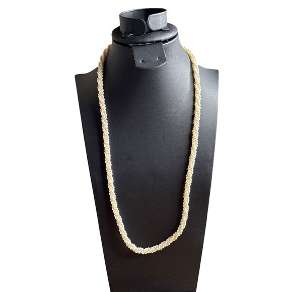 Twisted Plastic Faux Pearl Seed Bead Necklace Goldtone Clasp 24 inches - Picture 1 of 3